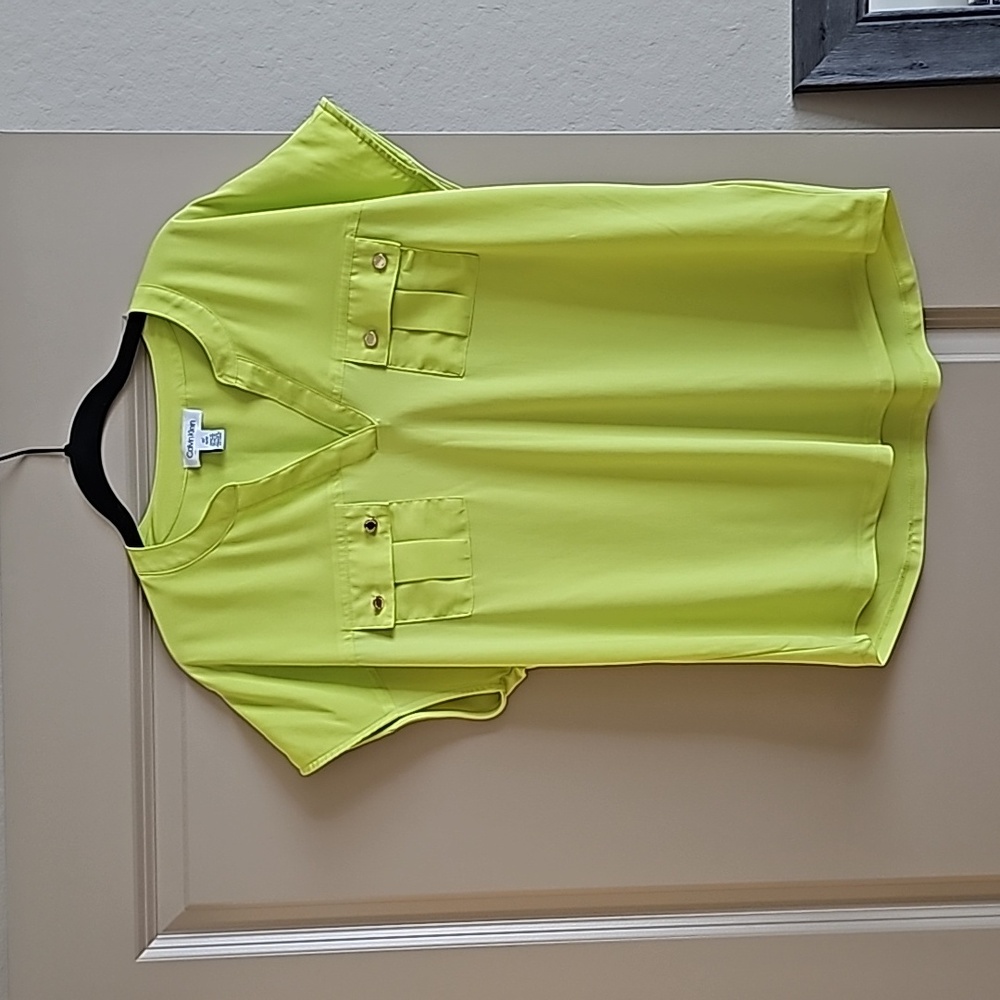 5 /$20 Calvin Klein green blouse